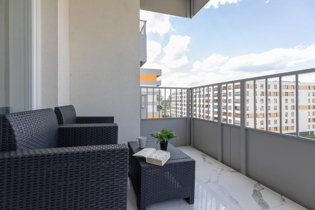 Elegant Apartments With Balcony & Parking Warsaw By Noclegi Renters Buitenkant foto