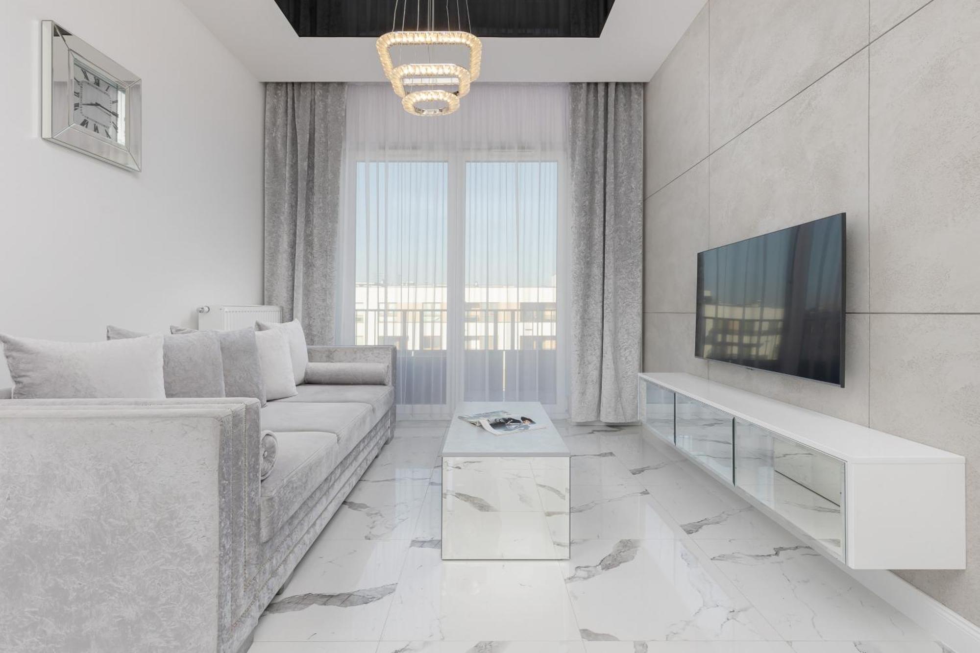 Elegant Apartments With Balcony & Parking Warsaw By Noclegi Renters Buitenkant foto