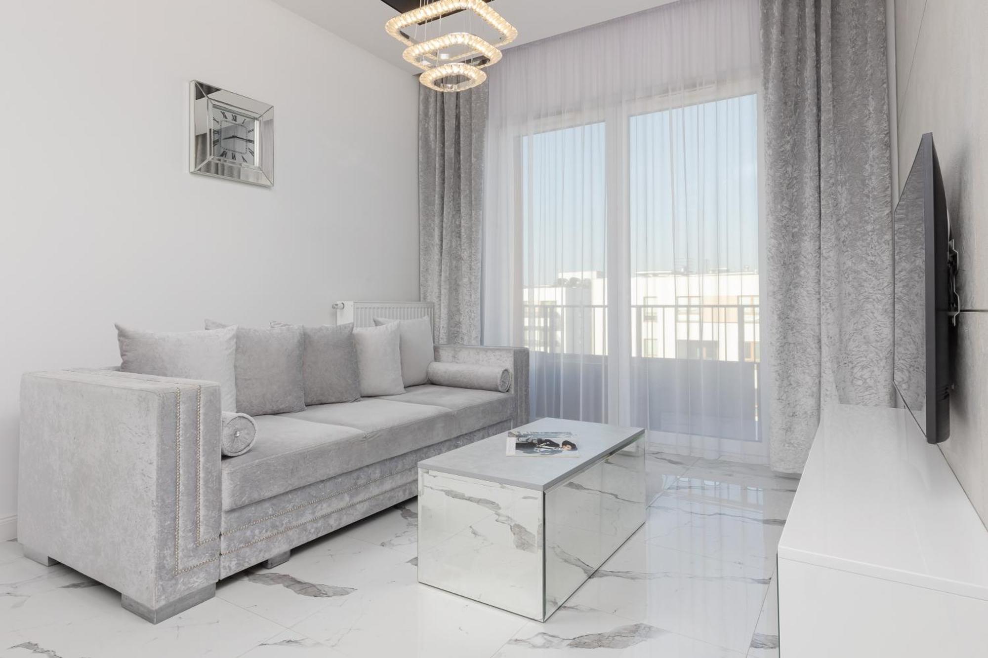 Elegant Apartments With Balcony & Parking Warsaw By Noclegi Renters Buitenkant foto
