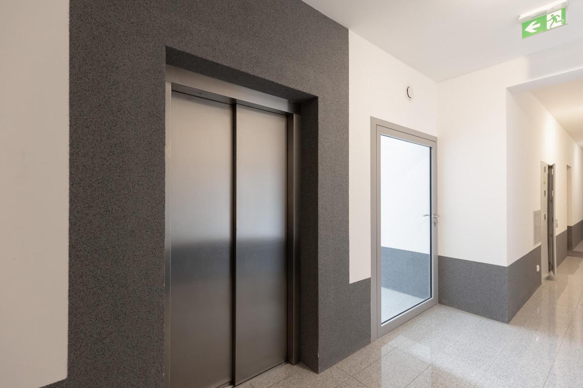 Elegant Apartments With Balcony & Parking Warsaw By Noclegi Renters Buitenkant foto
