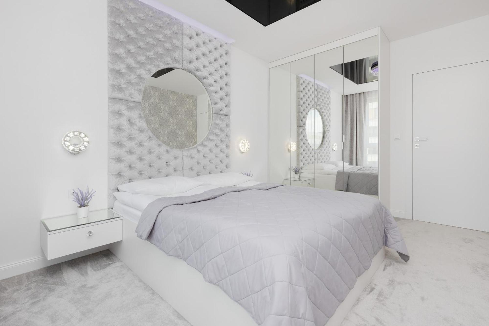 Elegant Apartments With Balcony & Parking Warsaw By Noclegi Renters Buitenkant foto